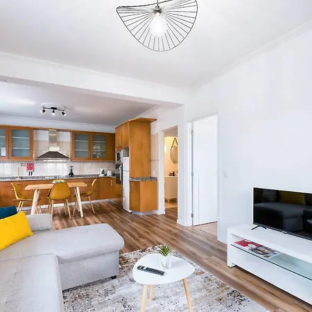 Crab House 01 By Galmi Apartment